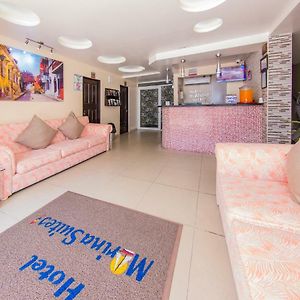 Hotel Marina Suites By Geh Suites